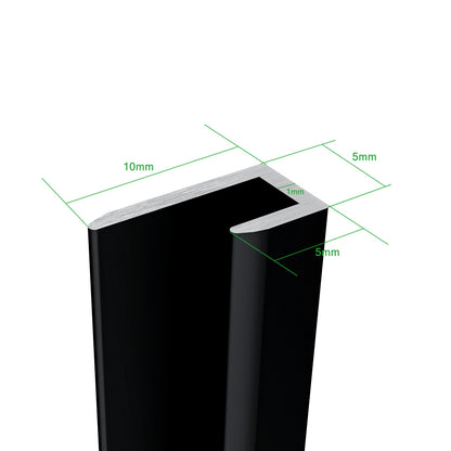 Pannello doccia angolare H.210 cm, disponibile in più misure, realizzato in alluminio da 3 mm con finitura grigio cemento, adatto per l'arredo delle pareti del bagno